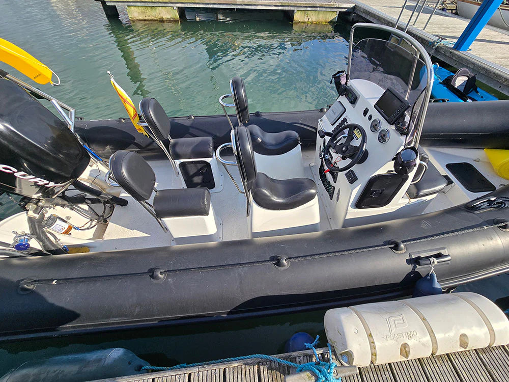 Andy's RIB with a custom console and jockey-seat cover